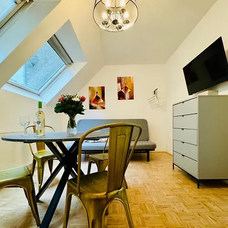 Parkside By Bestchoice - Self Check-in With Parking Option Graz