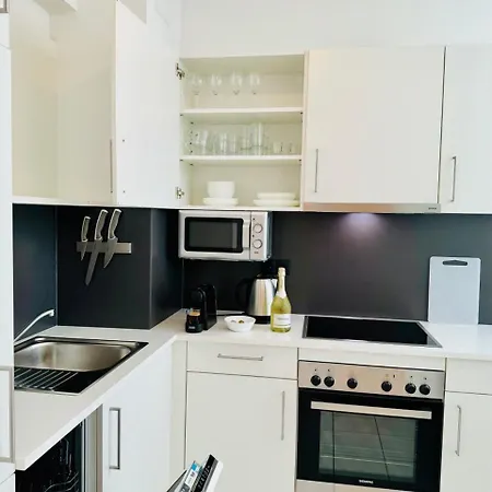 Parkside By Bestchoice - Self Check-in With Parking Option