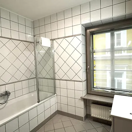 Parkside By Bestchoice - Self Check-in With Parking Option