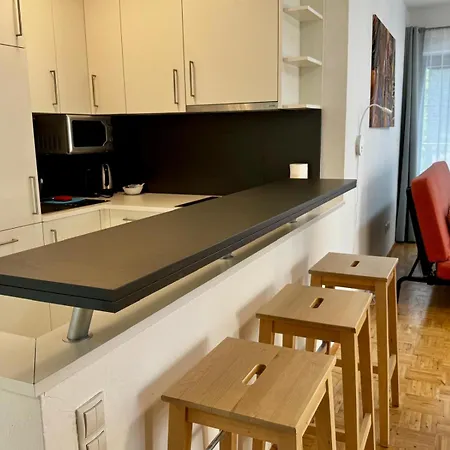 Parkside By Bestchoice - Self Check-in With Parking Option Apartment *